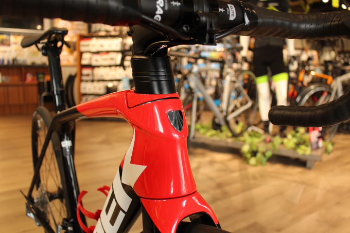 ワイヤーがフル内装になり、ハンドリングも軽く、クイックに！