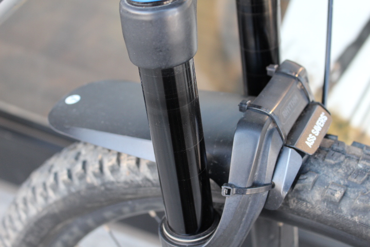 マウンテンバイクには超簡単、お手頃なMAD GUARD（フロントフェンダー）を！！ | トリップサイクル - 横須賀・金沢区・逗子・葉山の自転車店
