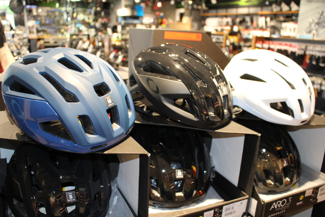 OAKLEY(オークリー) 2023最新自転車用ヘルメットが入荷！！アジアン